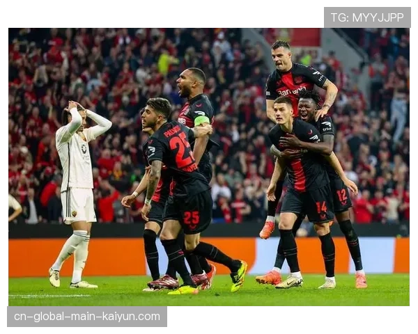 德甲三中卫体系流行 多特蒙德与勒沃库森双双采纳